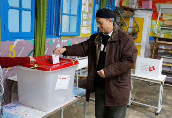 突尼斯大选开始投票，投票率备受关注