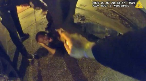 孟菲斯警察殴打泰尔·尼科尔斯的更多视频将在调查后公布